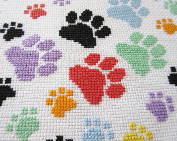 Paw print heart cross stitch pattern - close up